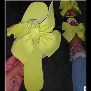 Spring summer neon yellow bow sandals size 9-9.5